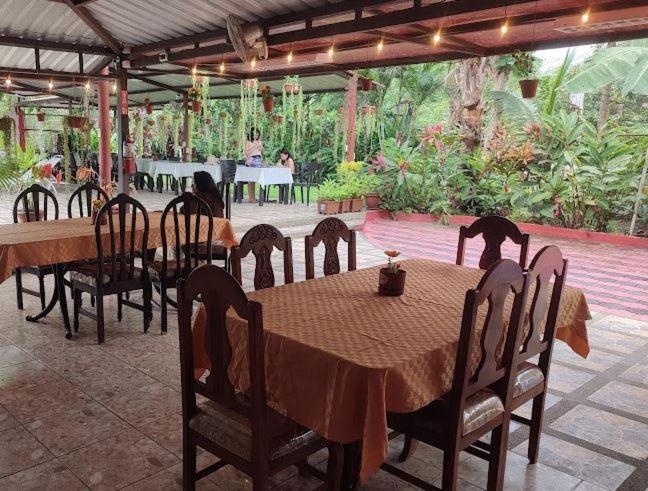 Sun Place Hosteria Las Tunas エクステリア 写真